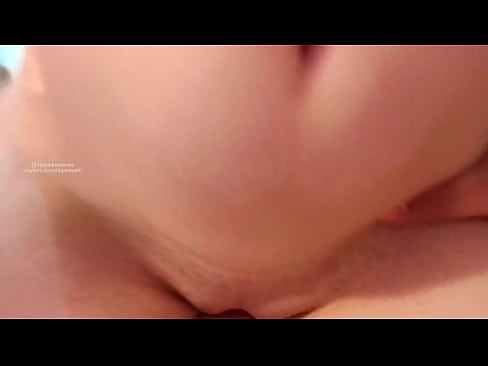 ❤️ Spavao u sestrinoj sobi i tako sam se probudio ❤ Tvrdi porno kod nas ☑