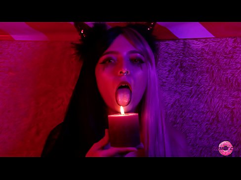 ❤️ Strastveno pušenje od seksi sukubusa s ispunjenim ustima ❤ Tvrdi porno kod nas ☑