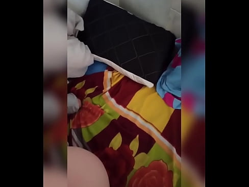 ❤️ Moja cimerica ostaje sama doma jer joj muž ide na odmor a ja koristim priliku da je pojebem i napunim joj dupe mlijekom ❤ Tvrdi porno kod nas ☑